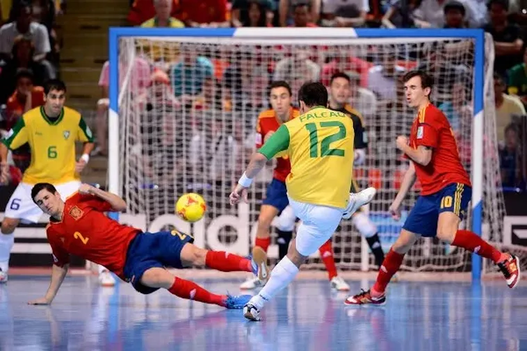 Kích Thước Sân Bóng Đá Futsal: Những Điều Cần Phải Biết